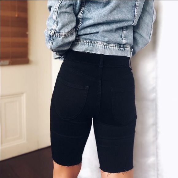 🆕 Free People Denim So Chic Biker Shorts - Picture 5 of 6